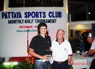 Low Gross winner, Patrick Kelly, left, with Golf Chairman Joe Mooneyham.